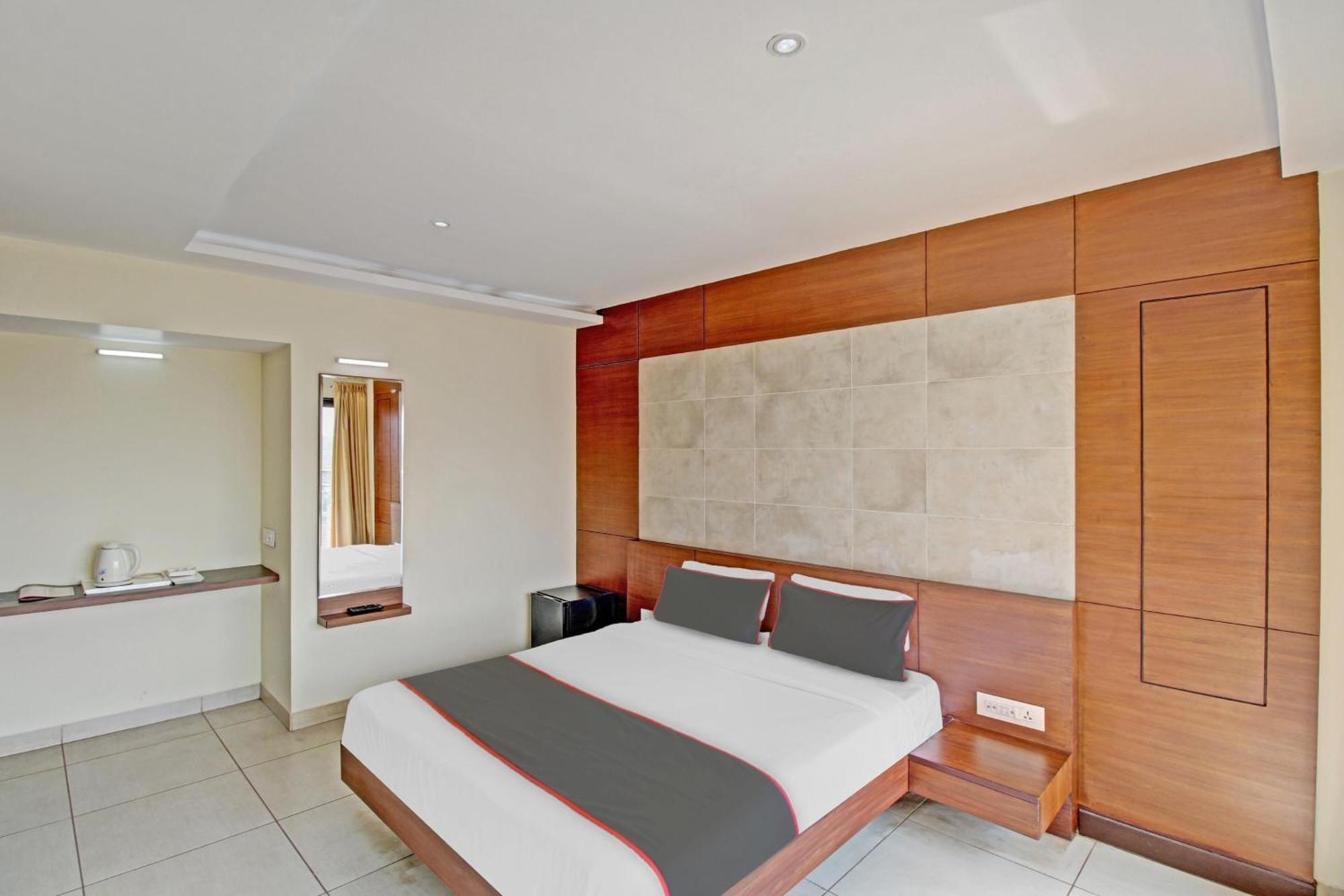 Collection O Venky"S Stay Inn Udupi Ngoại thất bức ảnh